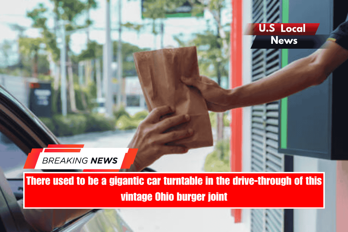 There used to be a gigantic car turntable in the drive-through of this vintage Ohio burger joint